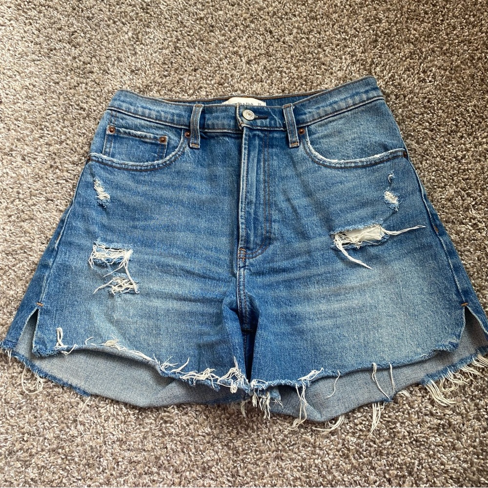 Abercrombie & Fitch High Rise 4” Curve Love Distressed Denim Shorts